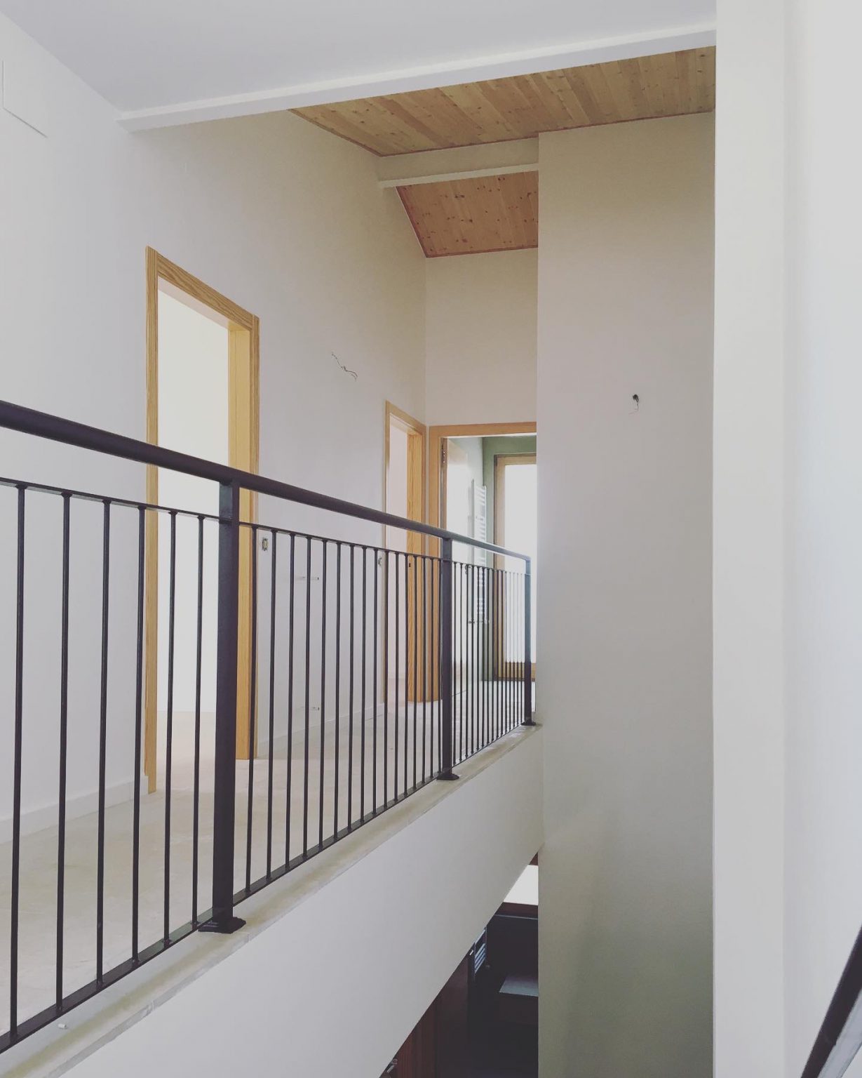 DE ALMACÉN A CASA CON PATIOS – voilà!